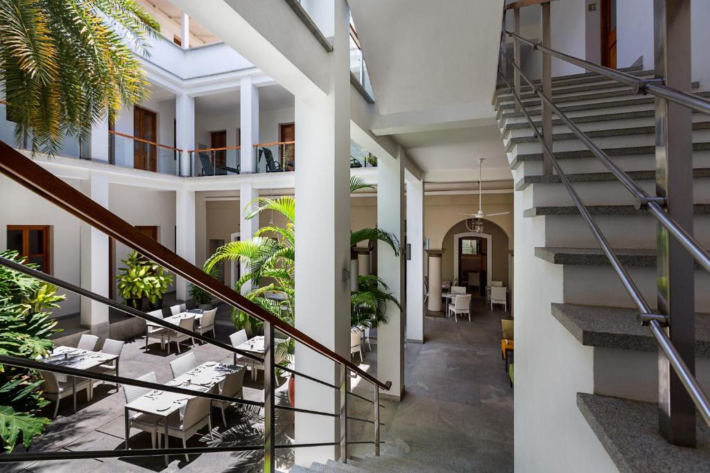 Villa Shanti - Heritage Hotel For Foodies Пондичерри Экстерьер фото