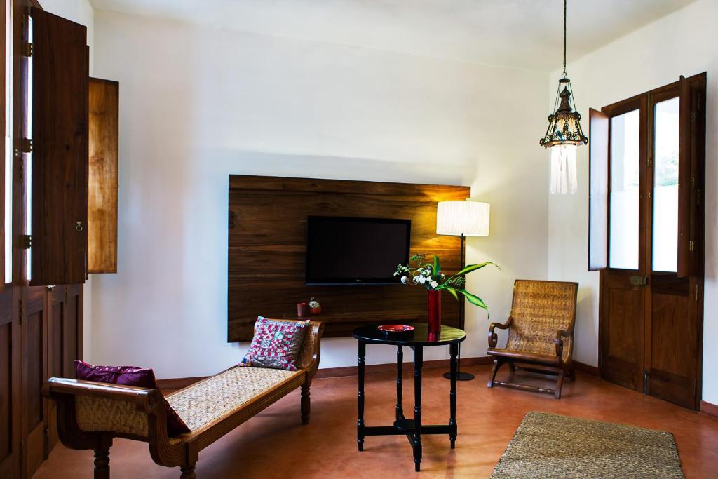 Villa Shanti - Heritage Hotel For Foodies Пондичерри Экстерьер фото